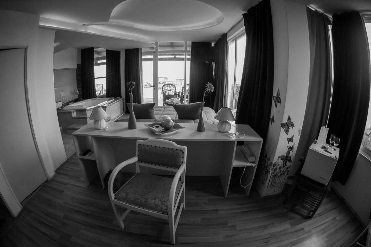 Punta Encanto Posada Boutique Hotel มีรามาร์ ภายนอก รูปภาพ